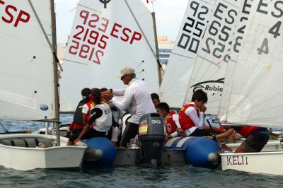 Kiko Igual: "En el Optimist no se navega con un nombre o número de vela, se navega con esfuerzo y sacrificio"